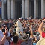 Mit der Hitze zur Papstaudienz