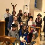 Krippenspiel mit dem Kinderchor Herz-Jesu: Ein Esel erlebt die Geburt des Herrn