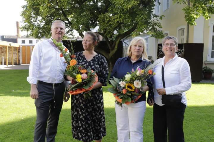 Segnung-der-Erzieher-und-Erzieherinnen-mit-Ehrung-der-Jubilarinnen